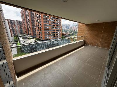Apartamento de 3 alcobas en venta en El Poblado, Medellín, 138 m² · foto 8 de 20
