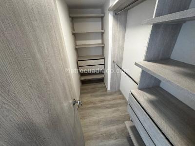 Apartamento de 3 alcobas en venta en El Poblado, Medellín, 100 m² · foto 12 de 20
