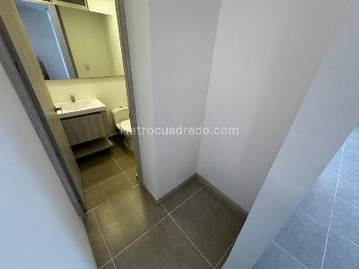 Apartamento de 3 alcobas en venta en El Poblado, Medellín, 100 m² · foto 18 de 20