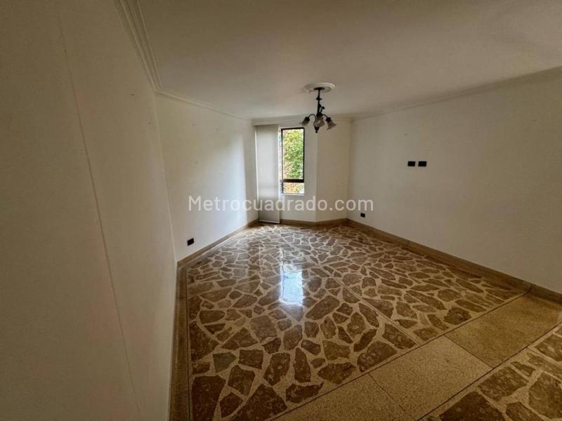 Apartamento en Arriendo, Poblado, Medellín – další