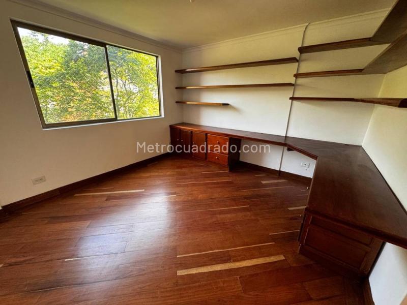3BR Apartment in Poblado (145 m²) - 4