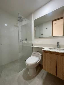 Apartamento de 2 alcobas en arriendo en Camino Verde, Envigado, 70 m² · foto 11 de 14