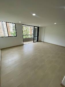 Apartamento de 2 alcobas en arriendo en Camino Verde, Envigado, 70 m² · foto 4 de 14