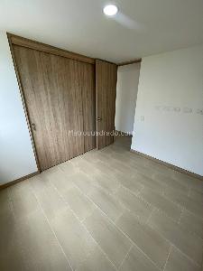 Apartamento de 2 alcobas en arriendo en Camino Verde, Envigado, 70 m² · foto 8 de 14