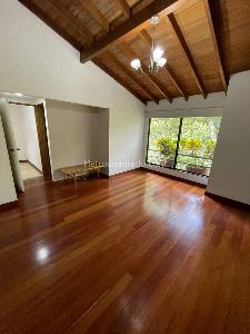 Casa de 4 alcobas en arriendo en La Inferior, Medellín, 260 m² · foto 12 de 20