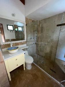 Casa de 4 alcobas en arriendo en La Inferior, Medellín, 260 m² · foto 20 de 20
