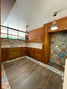 Casa de 4 alcobas en arriendo en La Inferior, Medellín, 260 m² · foto 6 de 20