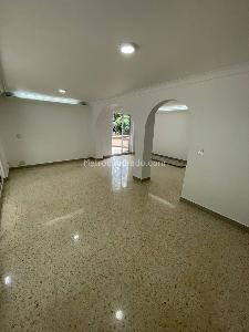 Casa en arriendo en Castropol, Medellín · foto 3 de 20
