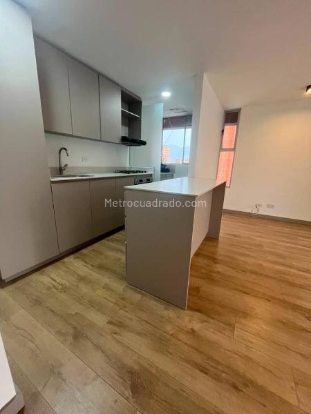 2BR Apartment in Loma Del Esmeraldal (70 m²) - 2