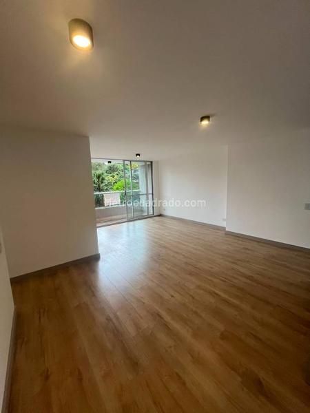 2BR Apartment in Loma Del Esmeraldal (70 m²) - 4