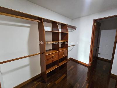 Apartamento en arriendo en El Tesoro, Medellín · foto 8 de 11