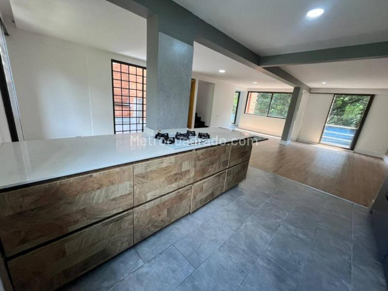 3BR Apartment in Loma Del Escobero (200 m²) - 4