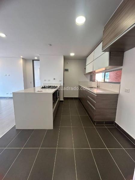 Apartamento en Arriendo, Loma De Las Brujas, Envigado - 2