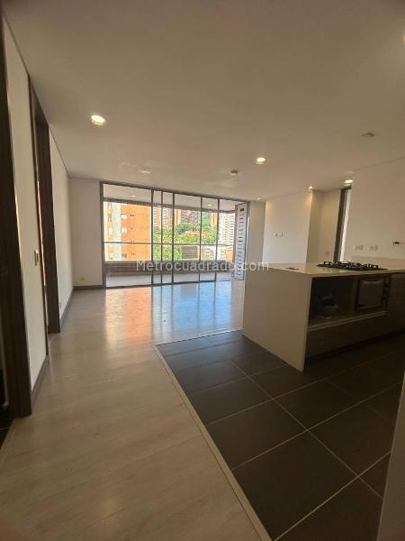 Apartamento en Arriendo, Loma De Las Brujas, Envigado - 3