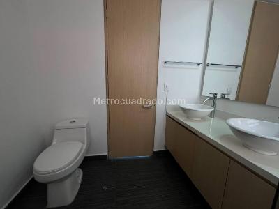 Apartamento en arriendo en Villagrande, Envigado · foto 16 de 18