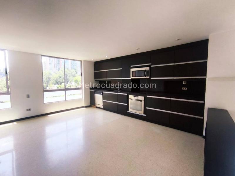 Espectacular Apartamento Dúplex en Arriendo en San Lucas, Envigado - 3