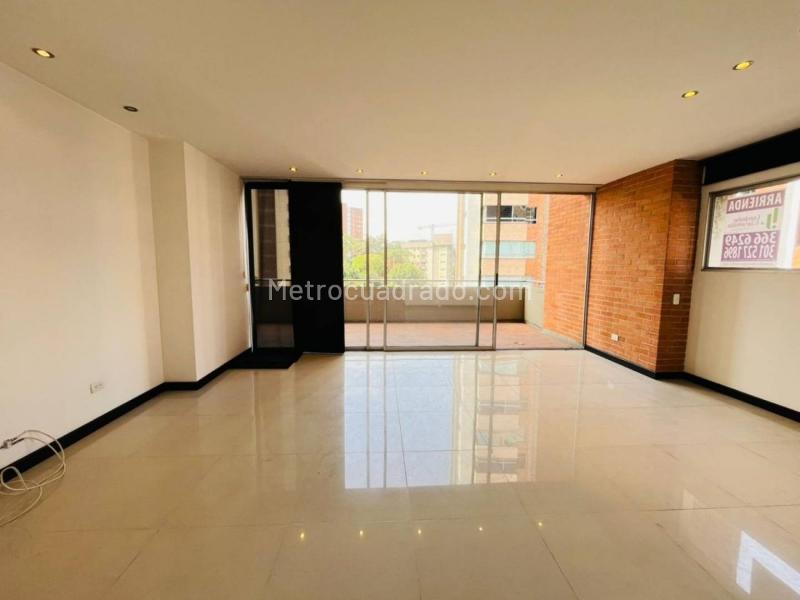 3BR Apartment in La Loma Del Indio (90 m²)