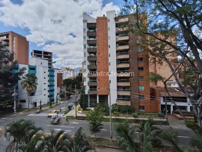 Apartamento de 4 alcobas en arriendo en Laureles, Medellín, 120 m² · foto 6 de 16