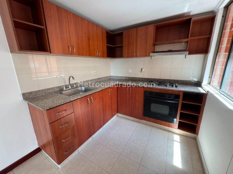 Apartamento en Arriendo, Primavera, Envigado - 2