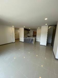 Apartamento en arriendo en Ciudad Del Rio, Medellín · foto 6 de 18