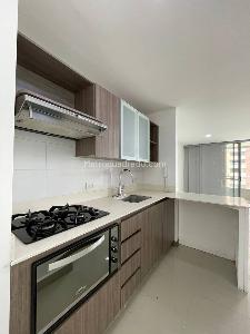 Apartamento de 2 alcobas en arriendo en Ciudad Del Rio, Medellín, 78 m² · foto 3 de 16