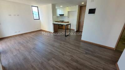 Apartamento de 2 alcobas en arriendo en Las Vegas, Envigado, 74 m² · foto 2 de 14