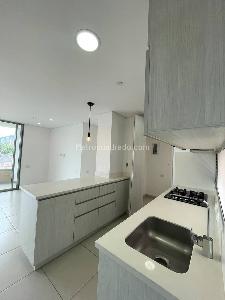 Apartamento en arriendo en Loma Del Chocho, Envigado · foto 2 de 13