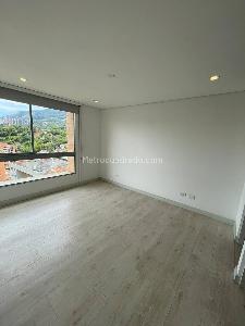 Apartamento en arriendo en Loma Del Chocho, Envigado · foto 9 de 13