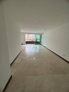 Apartamento de 3 alcobas en arriendo en Laureles, Medellín, 120 m² · foto 3 de 20
