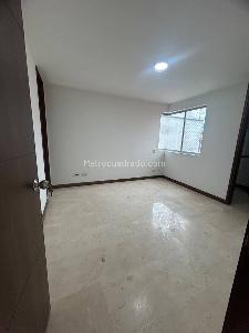Apartamento de 3 alcobas en arriendo en Laureles, Medellín, 120 m² · foto 12 de 20