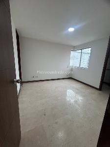 Apartamento de 3 alcobas en arriendo en Laureles, Medellín, 120 m² · foto 17 de 20