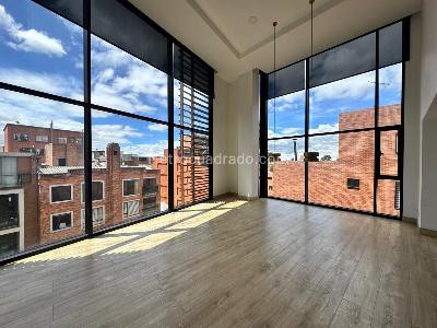 Apartamento de 3 alcobas en venta en Los Rosales, Bogotá, 82 m² · foto 4 de 16