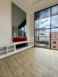 Apartamento de 3 alcobas en venta en Los Rosales, Bogotá, 82 m² · foto 3 de 16