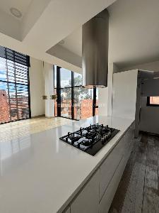 Apartamento de 3 alcobas en venta en Los Rosales, Bogotá, 82 m² · foto 7 de 16