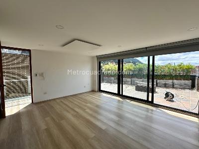 Apartamento de 3 alcobas en venta en Los Rosales, Bogotá, 82 m² · foto 8 de 16