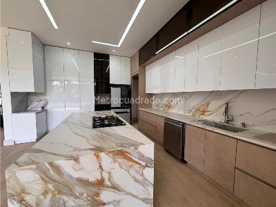 Casa de 3 alcobas en venta en Cerritos, Pereira, 1532 m² · foto 4 de 20
