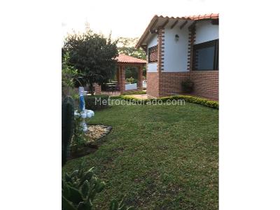 Casa de 3 alcobas en venta en Cerritos, Pereira, 410 m² · foto 2 de 20