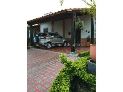 Casa de 3 alcobas en venta en Cerritos, Pereira, 410 m² · foto 3 de 20