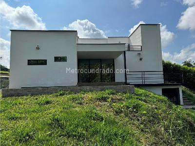 Casa en venta en Combia, Pereira · foto 5 de 13