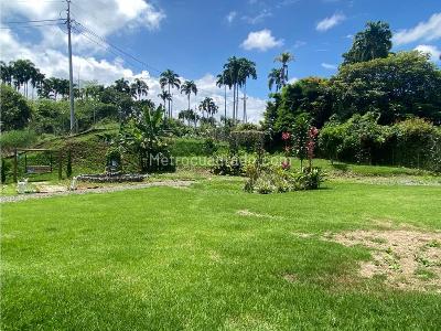 Casa de 4 alcobas en venta en Cerritos, Pereira, 350 m² · foto 12 de 12
