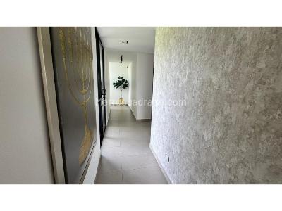 Casa de 4 alcobas en venta en Cerritos, Pereira, 296 m² · foto 9 de 16