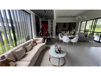 Casa de 4 alcobas en venta en Cerritos, Pereira, 296 m² · foto 15 de 16