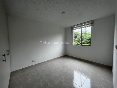 Apartamento de 3 alcobas en venta en Poblado, Pereira, 72 m² · foto 8 de 12