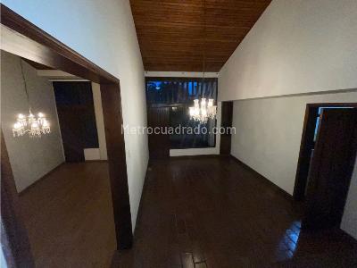 Casa de 5 alcobas en venta en Alamos, Pereira, 602 m² · foto 8 de 20