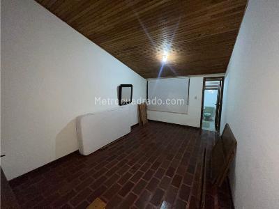 Casa de 5 alcobas en venta en Alamos, Pereira, 602 m² · foto 9 de 20
