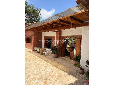 Casa de 5 alcobas en venta en Cerritos, Pereira, 900 m² · foto 18 de 20
