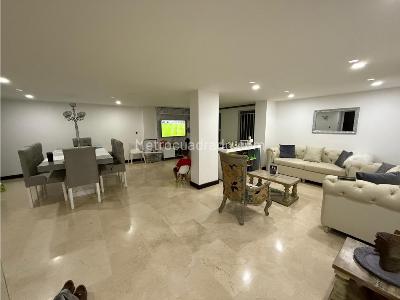 Casa de 4 alcobas en venta en Pinares, Pereira, 250 m² · foto 2 de 20