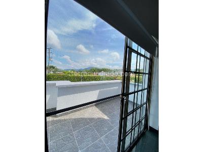 Casa de 4 alcobas en venta en Cerritos, Pereira, 1050 m² · foto 8 de 20