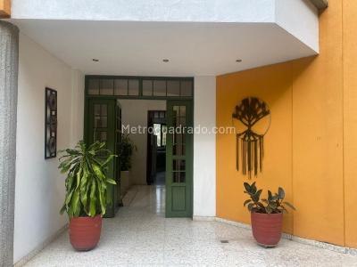 Casa de 4 alcobas en venta en Bella Suiza Alta, Cali, 1759 m² · foto 4 de 20