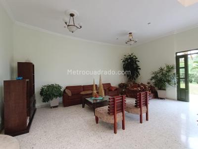 Casa de 4 alcobas en venta en Bella Suiza Alta, Cali, 1759 m² · foto 9 de 20